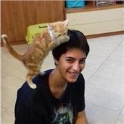 Neo laureata in Scienze Filosofiche e Storiche offre ripetizioni di italiano, storia e filosofia a ragazzi dalle elementari alle superiori